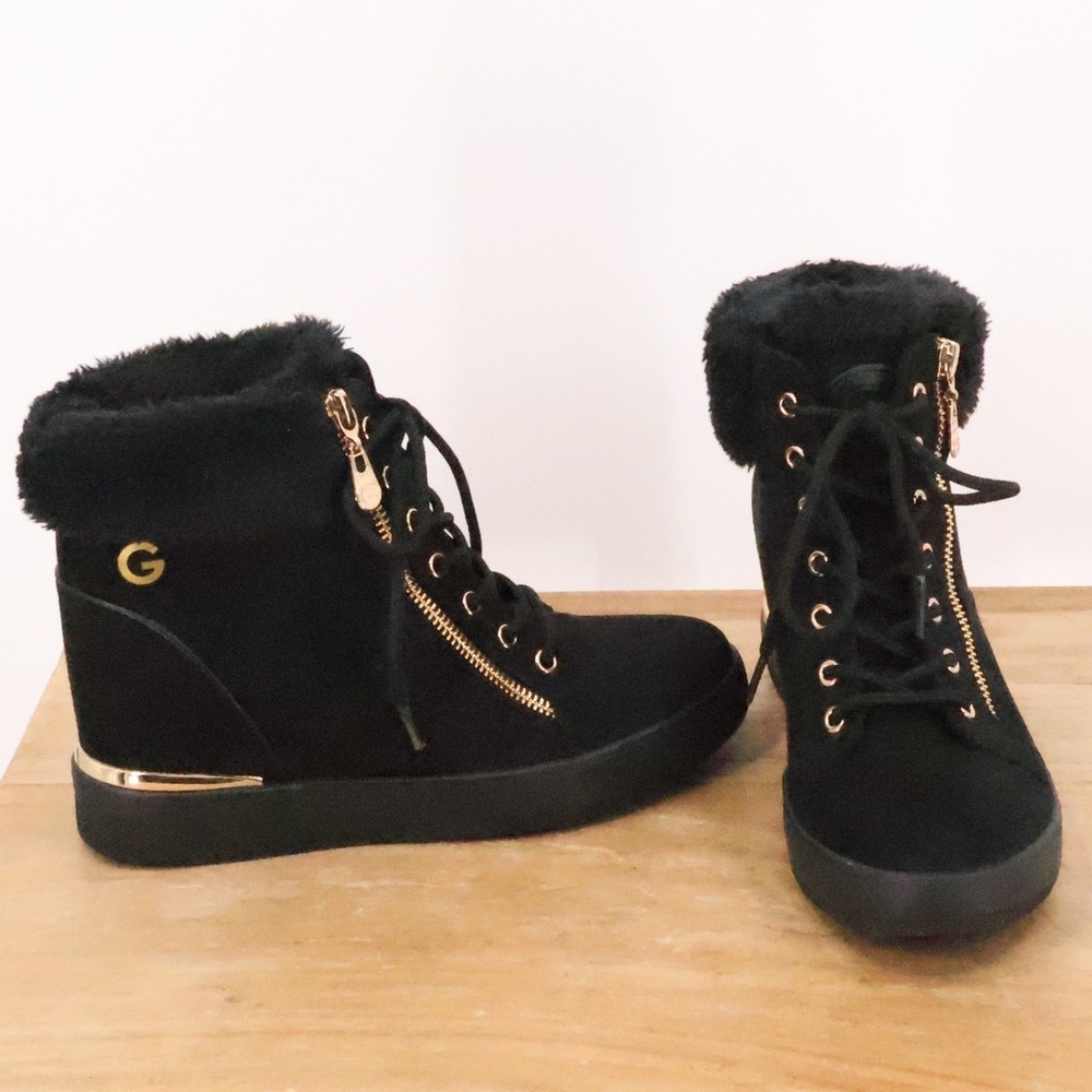 Guess GBG Los Angeles GGNurisa2 Faux Fur Boots Womens 7M Black Gold Y2K 2010s